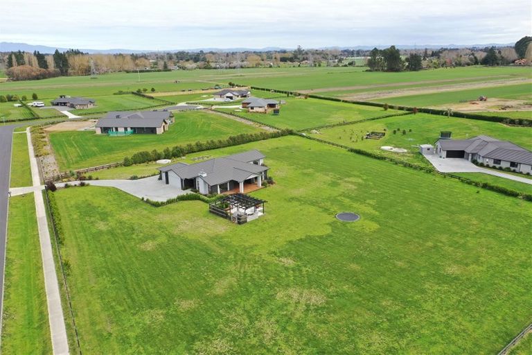 Photo of property in 10 Meadowpark Way, Matangi, Hamilton, 3283