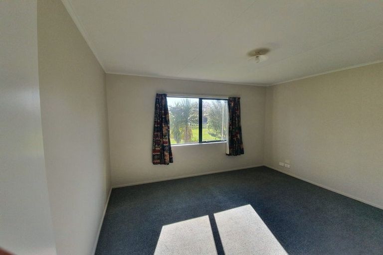 Photo of property in 80 Regent Street, Martinborough, 5711