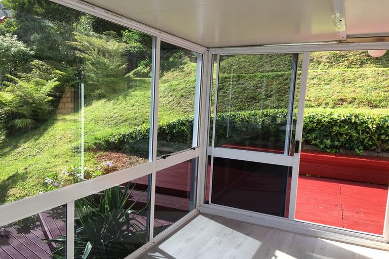 Photo of property in 1/29 King Richard Place, Browns Bay, Auckland, 0630