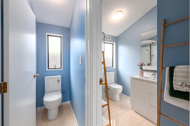 Photo of property in 1/11 Brookfield Road, Te Atatu Peninsula, Auckland, 0610