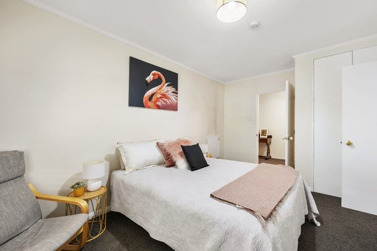 Photo of property in 40 The Parade, Island Bay, Wellington, 6023