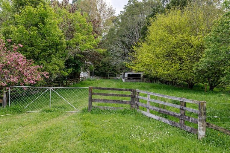 Photo of property in 111 Hinemoa Valley Road, Kaitawa, Pahiatua, 4981