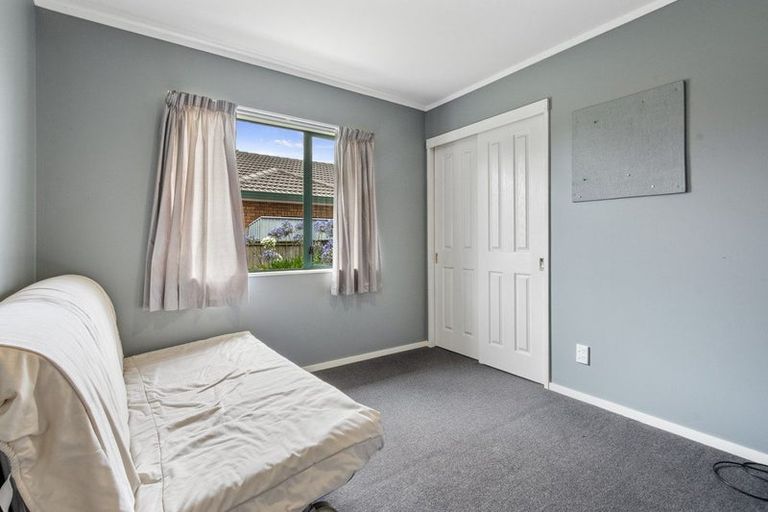 Photo of property in 56 Hetherington Road, Ranui, Auckland, 0612