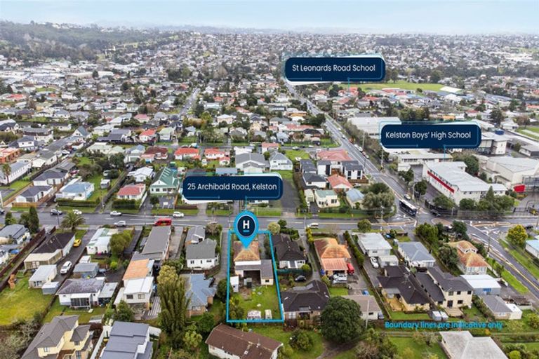 Photo of property in 25 Archibald Road, Kelston, Auckland, 0602