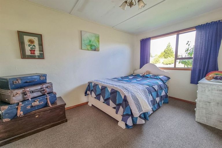 Photo of property in 20 Bard Street, Clinton, 9534