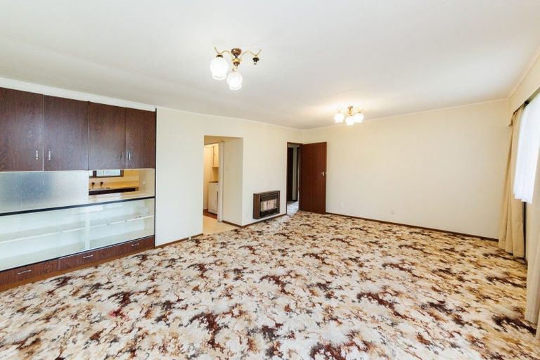 Photo of property in 2 Adams Place, Kelvin Grove, Palmerston North, 4414