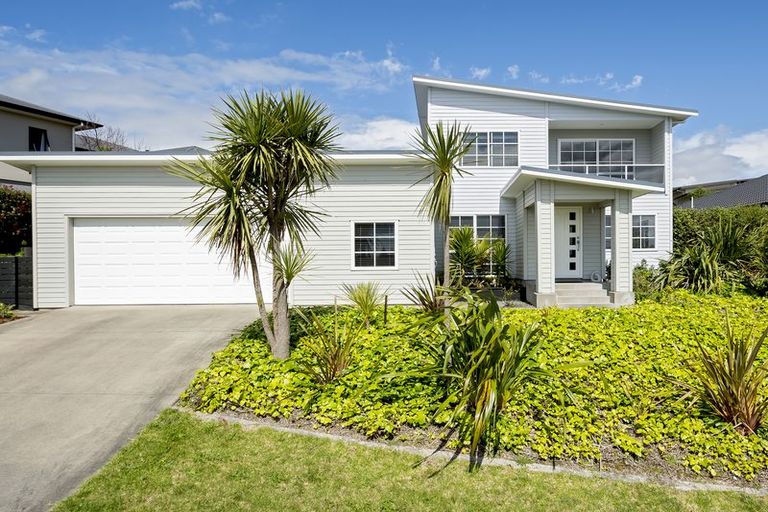 Photo of property in 63 Waterside Drive, Pyes Pa, Tauranga, 3112