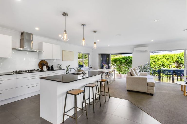 Photo of property in 2 Lancewood Lane, Kaukapakapa, Helensville, 0875