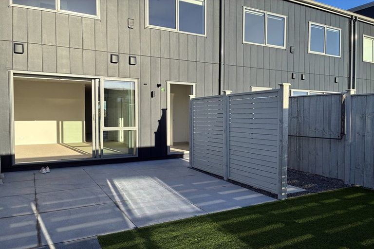 Photo of property in 101 Waituarua Drive, Takanini, Auckland, 2112