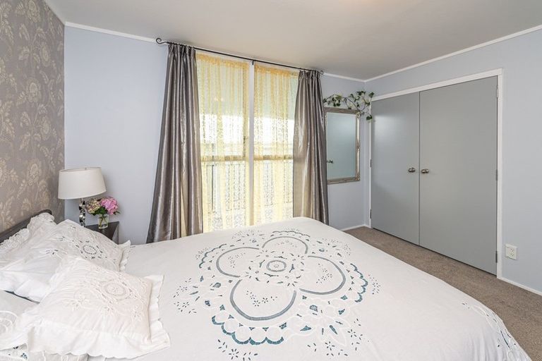 Photo of property in 19 Cross Street, Castlecliff, Whanganui, 4501