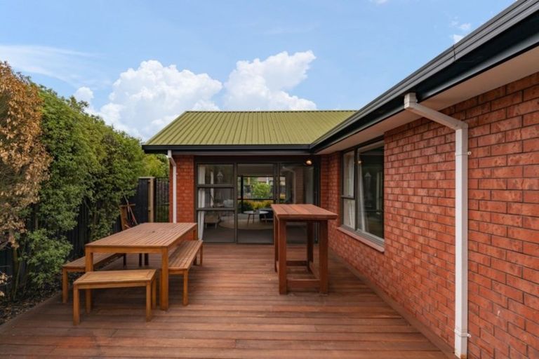 Photo of property in 265 Queenspark Drive, Parklands, Christchurch, 8083