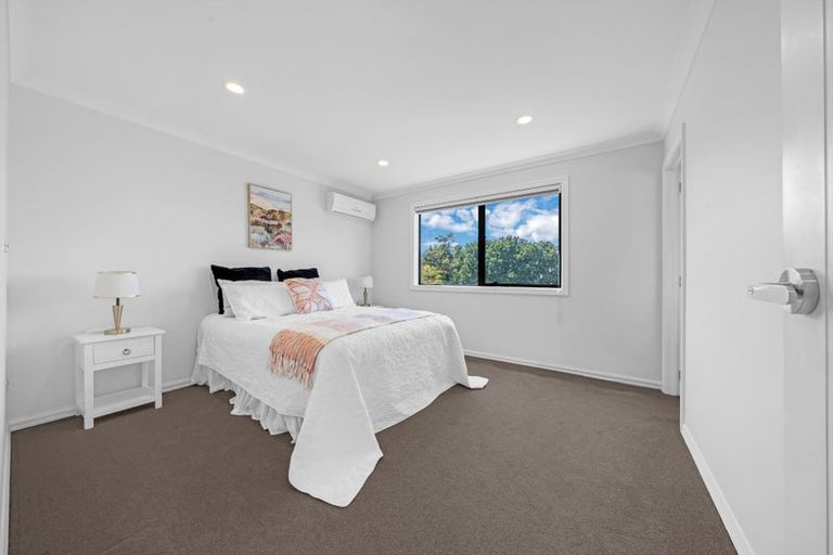 Photo of property in 66a Marine Parade, Mellons Bay, Auckland, 2014