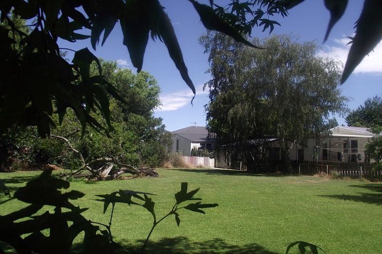 Photo of property in 1 Kent Street, Carterton, 5713