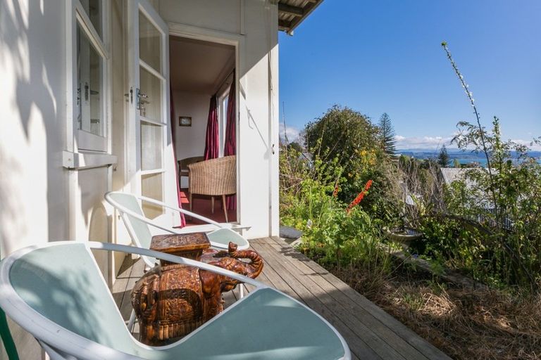 Photo of property in 17a Lincoln Road, Bluff Hill, Napier, 4110