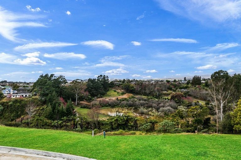 Photo of property in 8 Lily Way, Pyes Pa, Tauranga, 3112