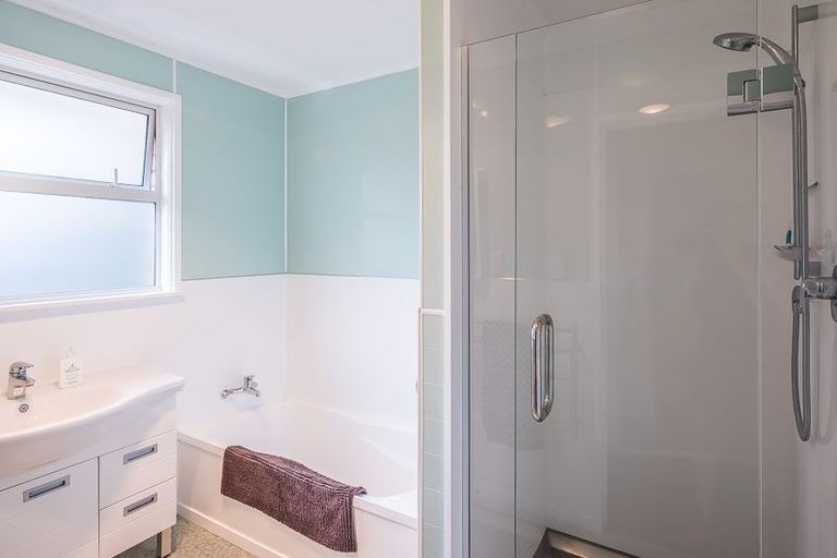 Photo of property in 53 Rimu Street, Waikanae, 5036