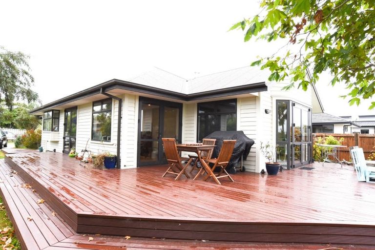 Photo of property in 35 Willryan Avenue, New Brighton, Christchurch, 8083