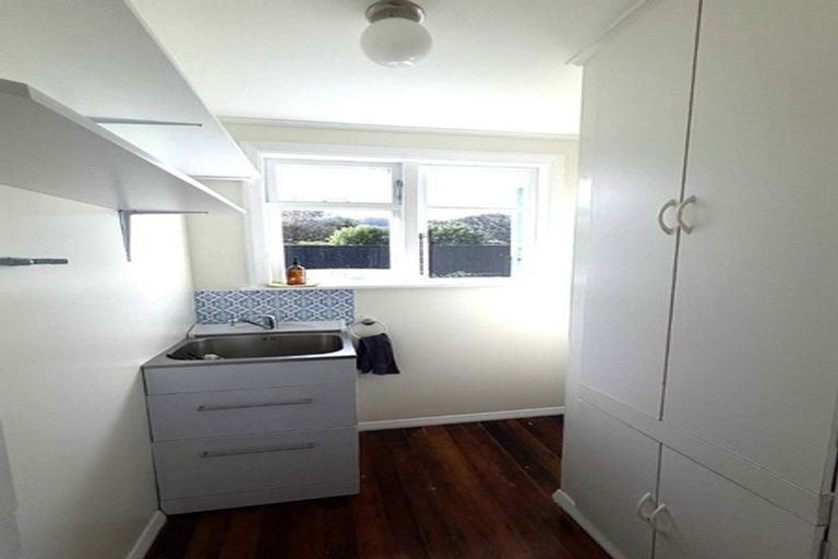Photo of property in 12 Miriona Grove, Paekakariki, 5034