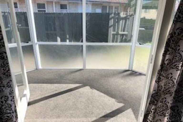 Photo of property in 18 Dinwiddie Avenue, Onekawa, Napier, 4110