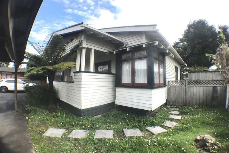 Photo of property in 10a Princess Street, Takanini, 2112