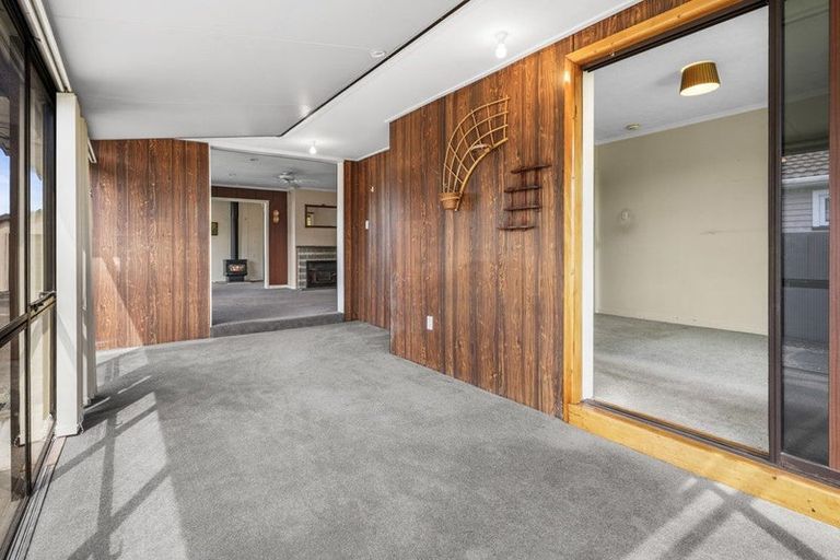 Photo of property in 56 Hargood Street, Woolston, Christchurch, 8062