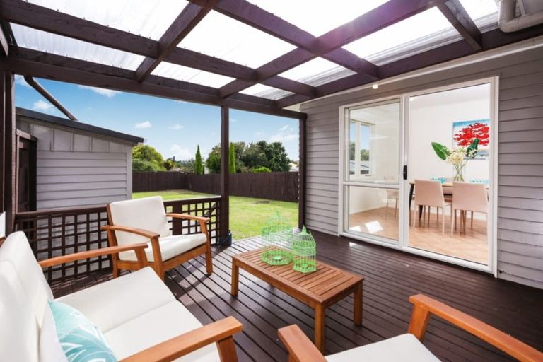 Photo of property in 38 Woodford Avenue, Henderson, Auckland, 0610