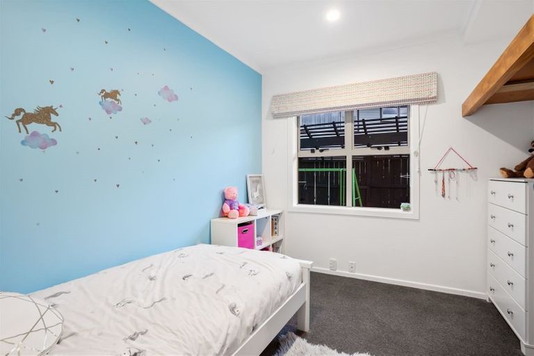 Photo of property in 14 Agincourt Street, Glenfield, Auckland, 0629