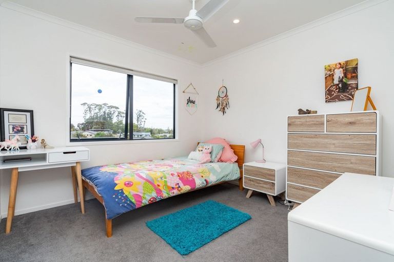 Photo of property in 4 Kuaka Crescent, Mangawhai, 0505