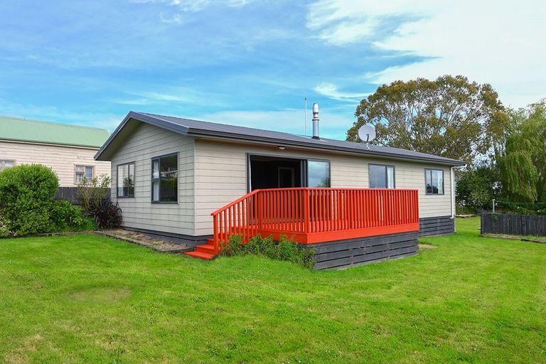 Photo of property in 24 Christchurch Street, Kaitangata, 9210