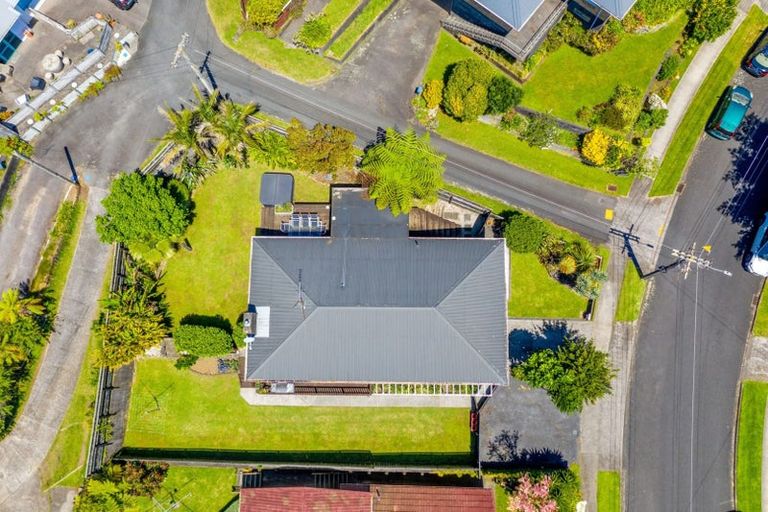 Photo of property in 7 Penrith Street, Westown, New Plymouth, 4310