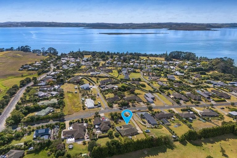 Photo of property in 7 Omana Avenue, Shelly Beach, Helensville, 0874