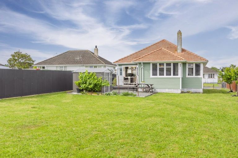 Photo of property in 2 Mccarthy Terrace, Waipukurau, 4200