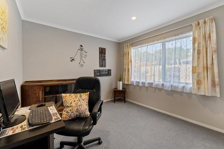 Photo of property in 7 Aqua Way, Paraparaumu, 5032