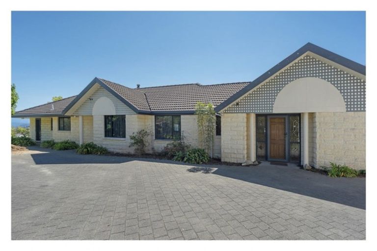 Photo of property in 16 Paradise Way, Pohara, Takaka, 7183
