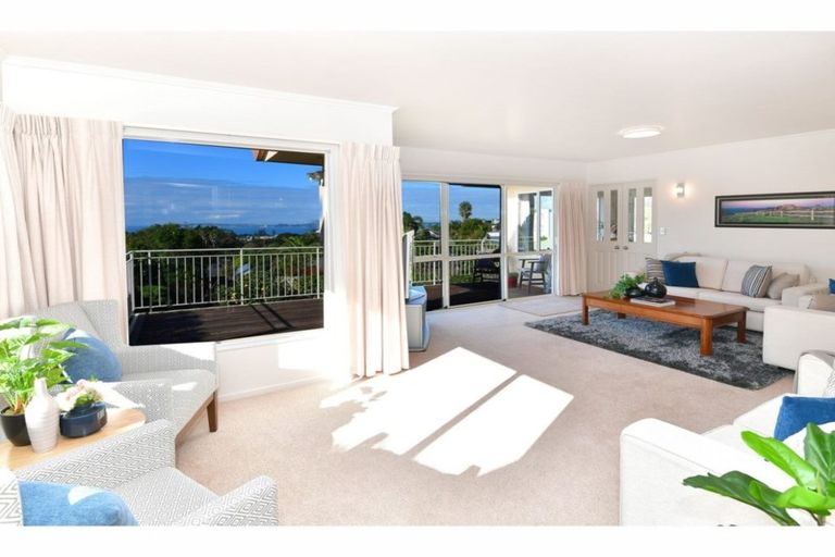 Photo of property in 4 Astor Place, Orewa, 0931