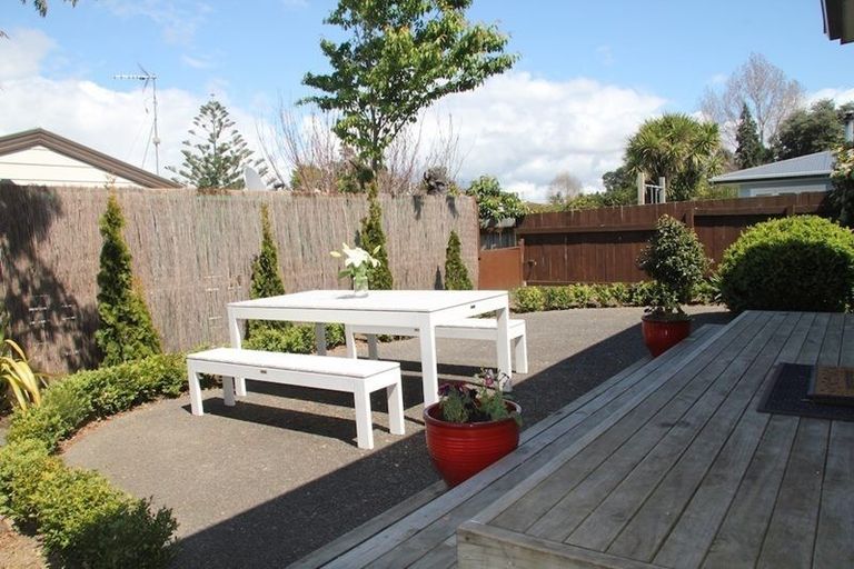 Photo of property in 2 Ferndown Close, Brookfield, Tauranga, 3110