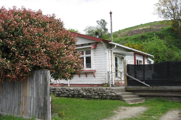 Photo of property in 130 Saint Vincent Street, Toi Toi, Nelson, 7010