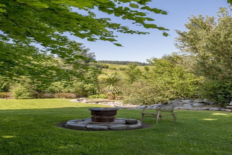 Photo of property in 336 Whitecliffs Road, Whitecliffs, Coalgate, 7673