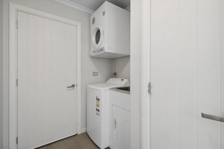 Photo of property in 10b Reid Avenue, Mosgiel, 9024