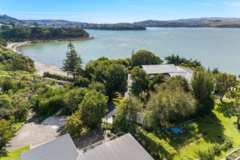 Photo of property in 302 Paremata Road, Whitby, Porirua, 5381