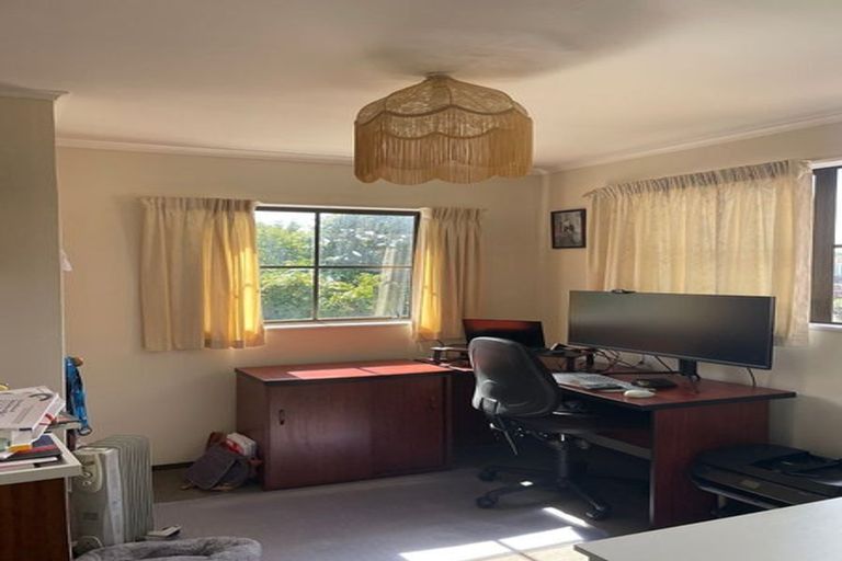 Photo of property in 1 Tudor Court, Paraparaumu Beach, Paraparaumu, 5032