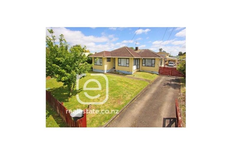 Photo of property in 22 Sheehan Avenue, Papakura, 2110