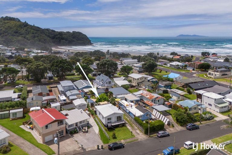 Photo of property in 10 Fyfe Road, Waihi Beach, 3611