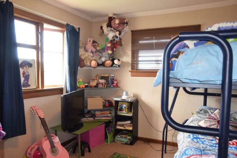 Photo of property in 76 Wallace Street, Grasmere, Invercargill, 9810