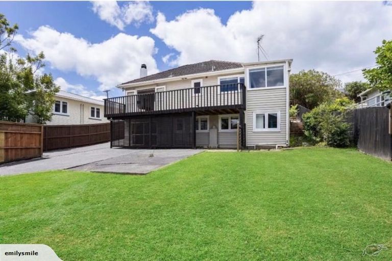 Photo of property in 1/40 Carlisle Road, Browns Bay, Auckland, 0630