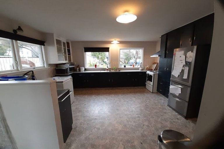 Photo of property in 28 Newbridge Place, Ilam, Christchurch, 8041