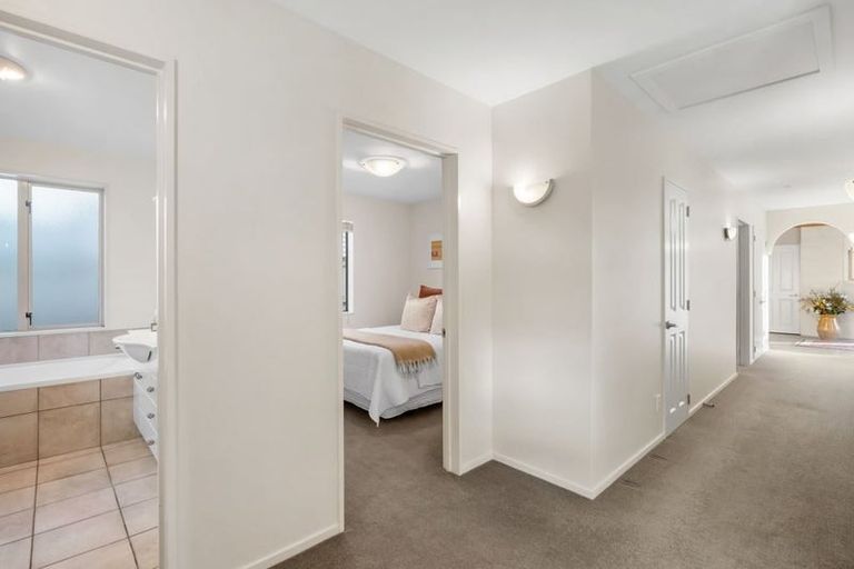 Photo of property in 76 Glandovey Road, Fendalton, Christchurch, 8052