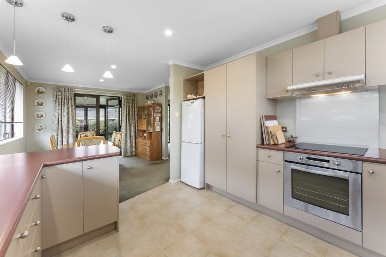 Photo of property in 5 Rongonui Street, Elderslea, Upper Hutt, 5018