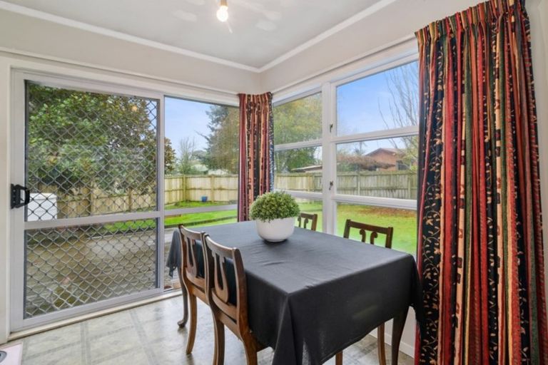 Photo of property in 69 Aquarius Drive, Kawaha Point, Rotorua, 3010