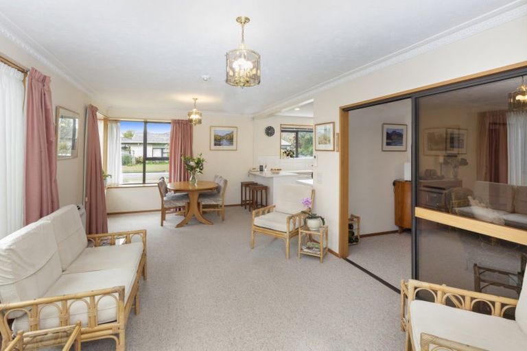 Photo of property in 21 Greystoke Lane, Avonhead, Christchurch, 8042